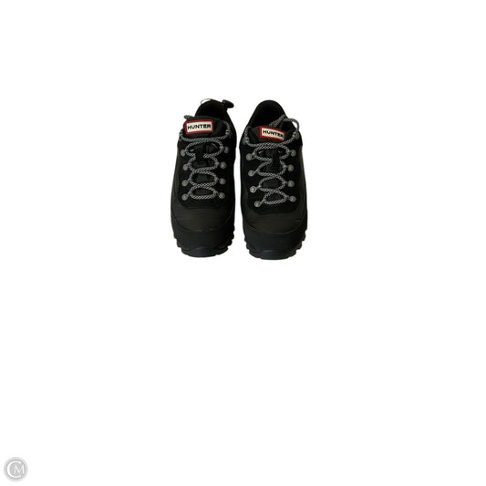 Shoes Hiking By Hunter In Black, Size: 7