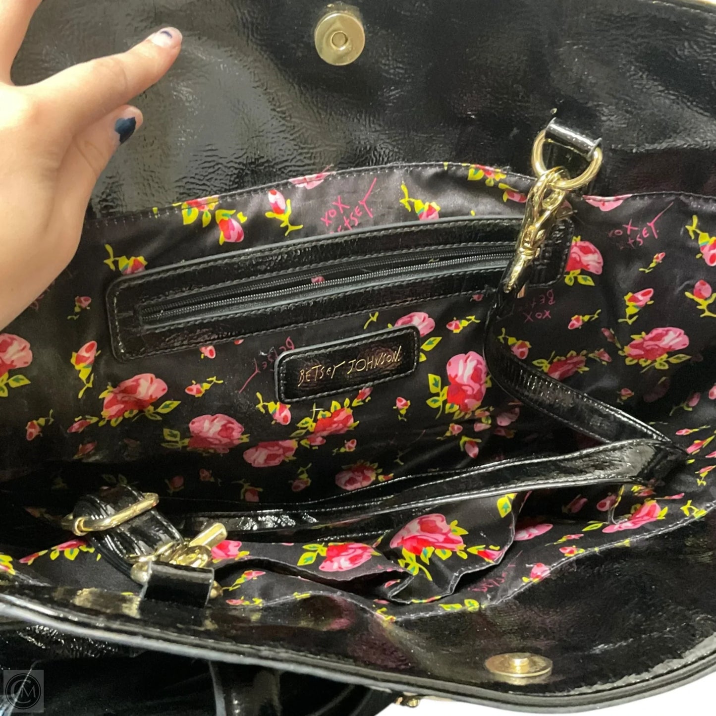 Handbag By Betsey Johnson, Size: Large