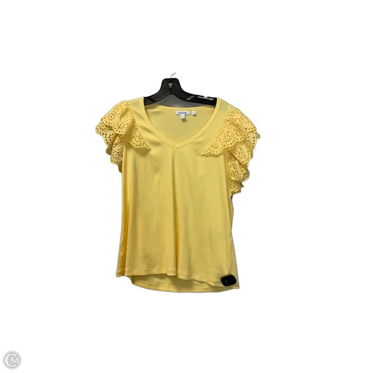 Top Sleeveless By Chicos In Yellow, Size: M