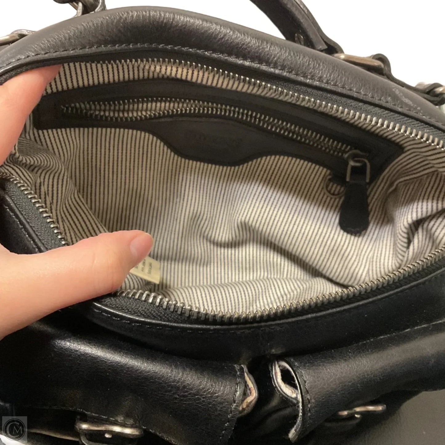 Handbag Leather By Clothes Mentor, Size: Medium