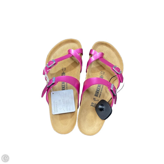 Sandals Flats By Birkenstock In Pink & Tan, Size: 8.5