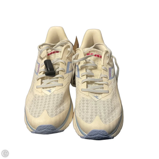 Shoes Athletic By Clothes Mentor In Cream, Size: 11
