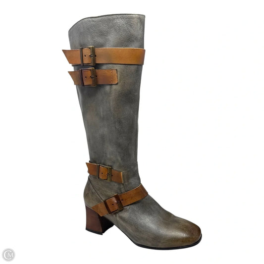 Boots Mid-calf Heels By LARTISTE In Grey, Size: 9