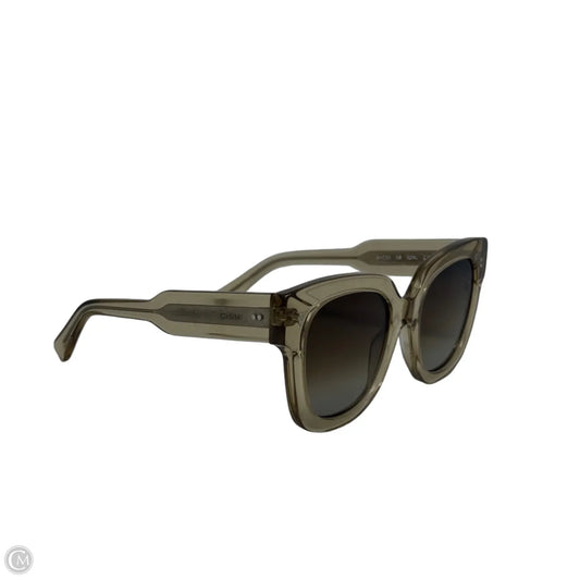 D Shaped 08 Ecru Sunglasses By Chimi