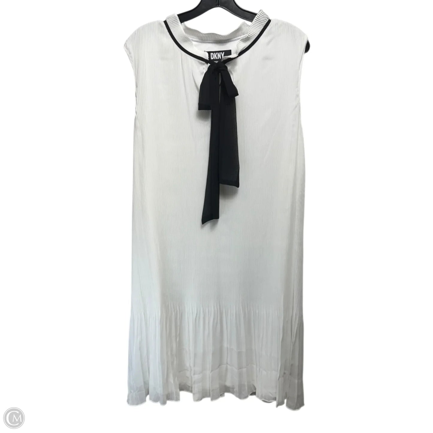 Dress Casual Short By Dkny In White, Size: 18