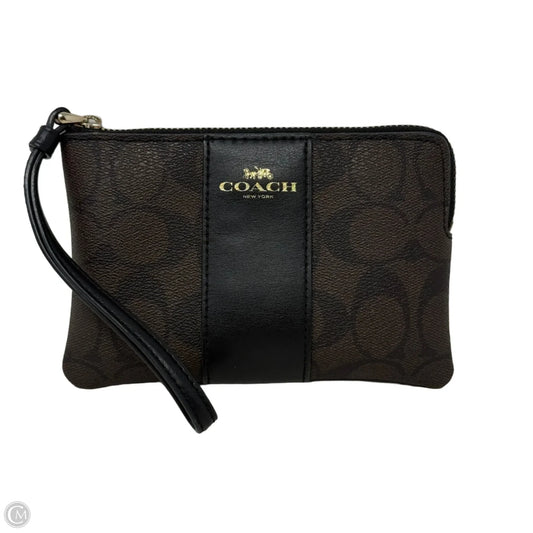 Corner Zip Wristlet Designer By Coach, Size: Small