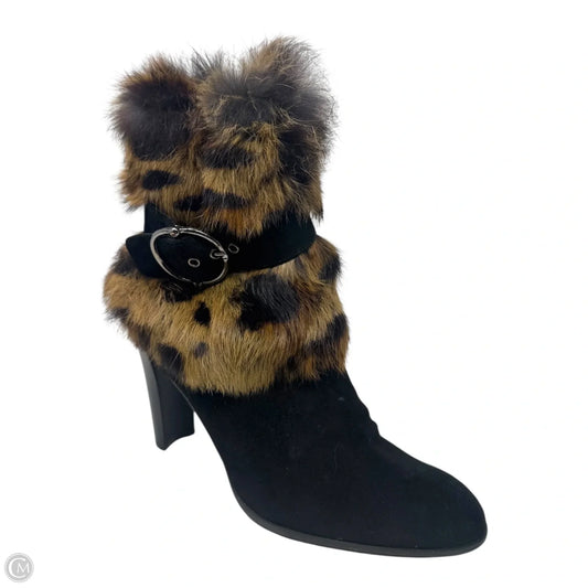 Fur Buckle Boots Designer By Stuart Weitzman In Animal Print, Size: 8