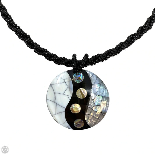 Mother Of Pearl Yin Yang Round Pendant Twisted Bead Necklace