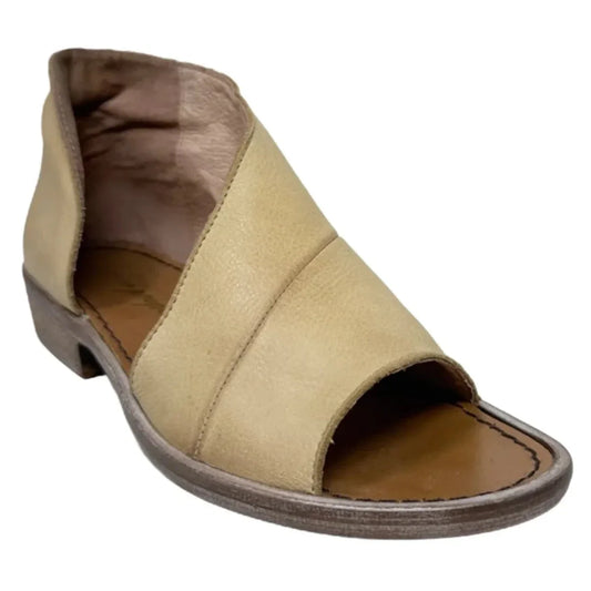 Mont Blanc Sandals By Free People In Cream, Size: 6.5