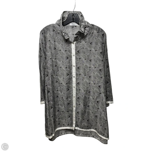 Top Long Sleeve By Terra SJ Apparel In Black and White, Size: Xl