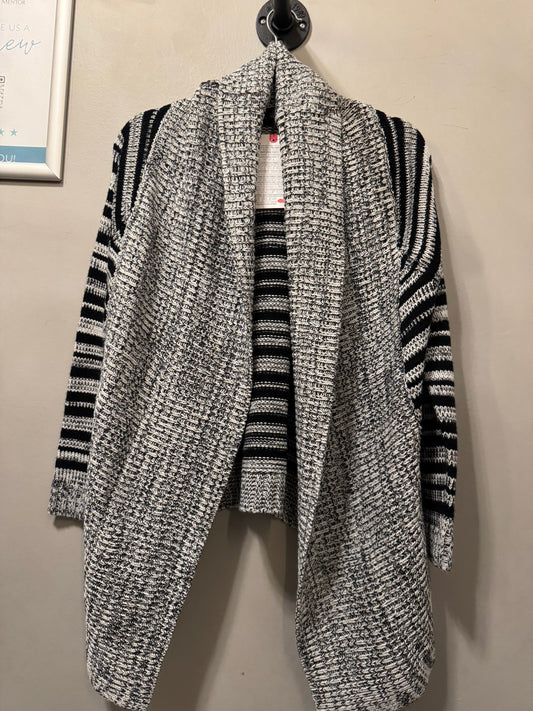 Sweater Cardigan By Lumiere In Black & White, Size: S