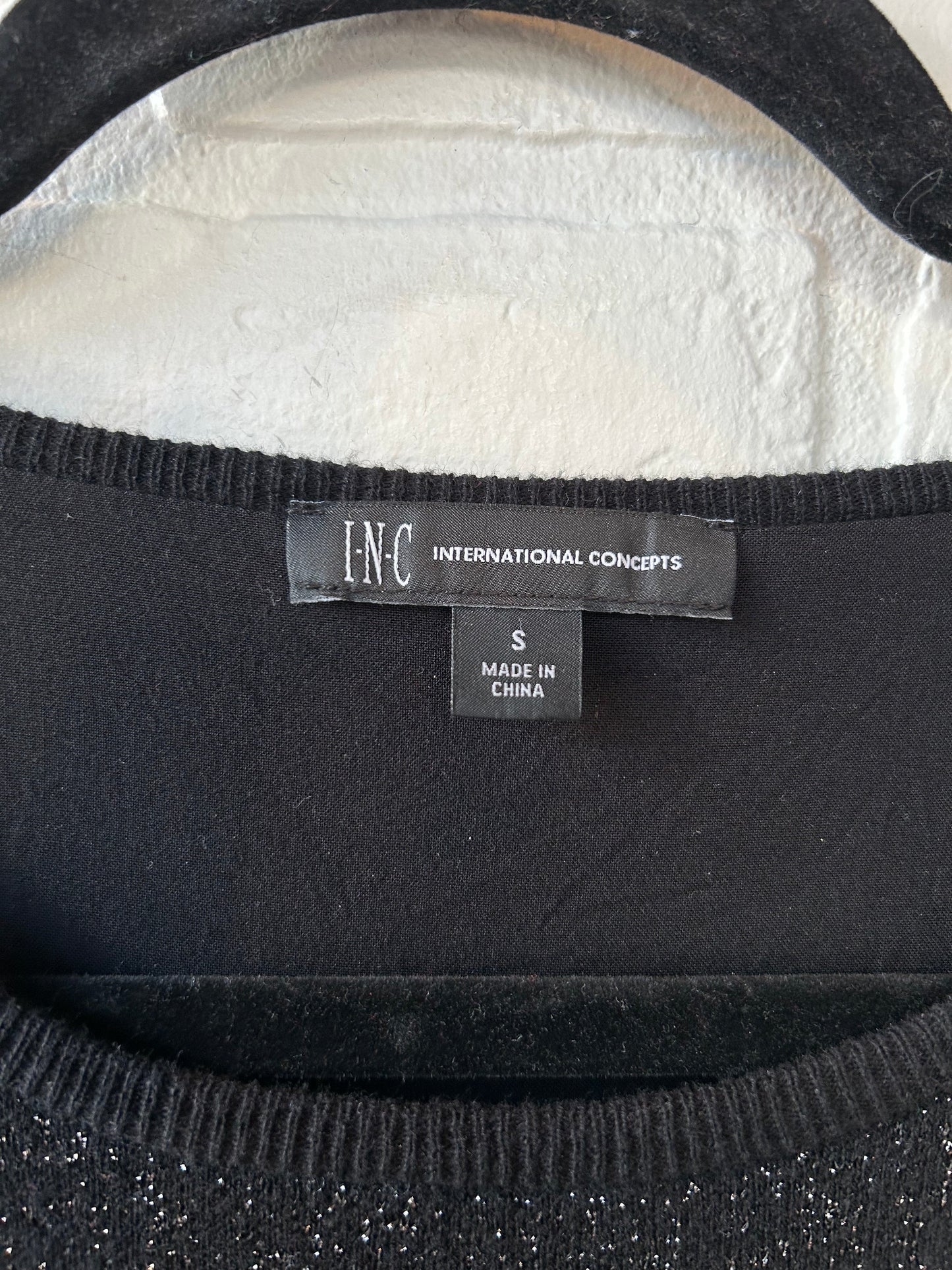 Sweater By Inc In Black & Gold, Size: S