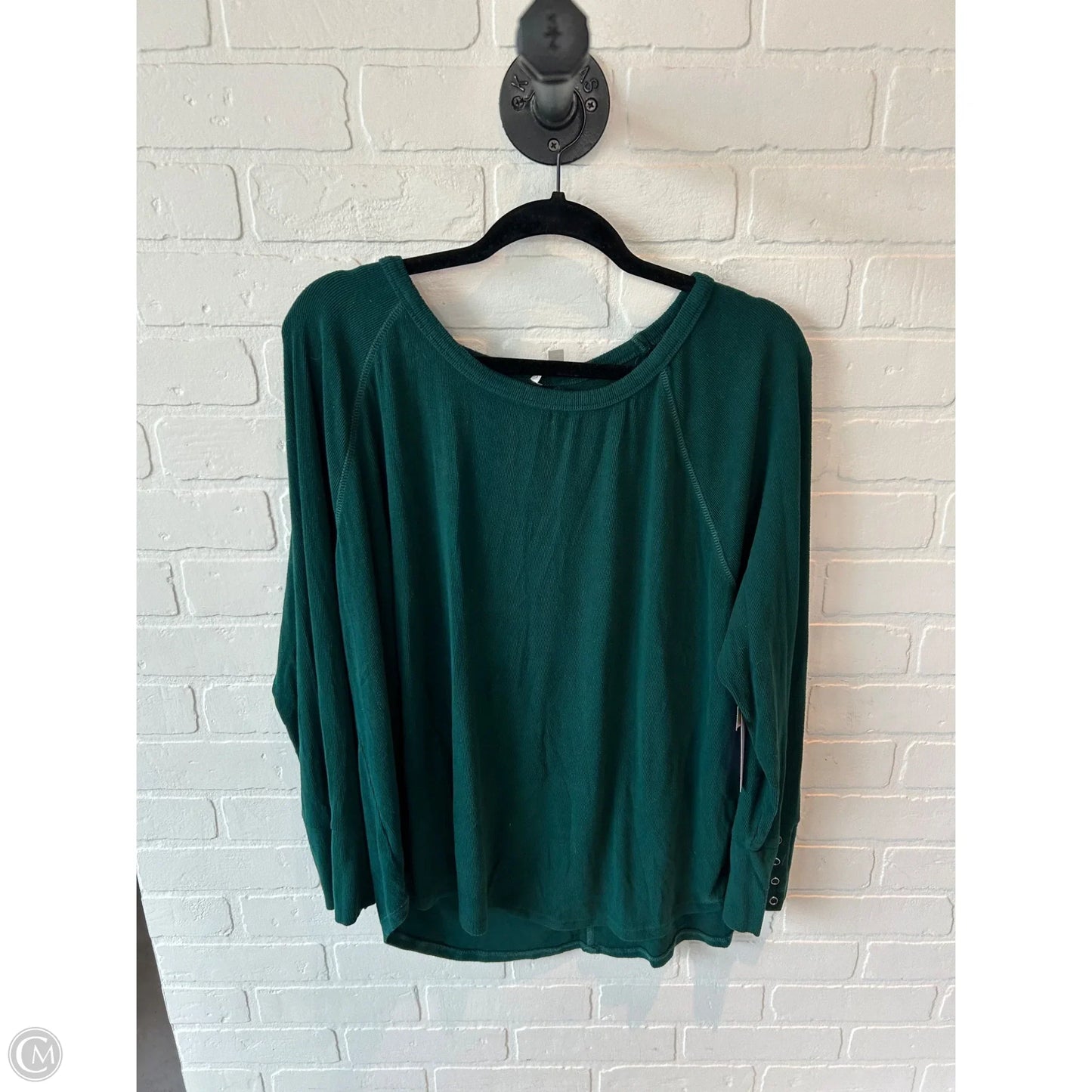 Top Long Sleeve By Maurices In Green, Size: 1x