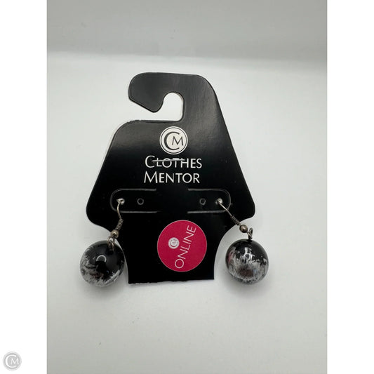 Earrings Dangle/drop By Clothes Mentor