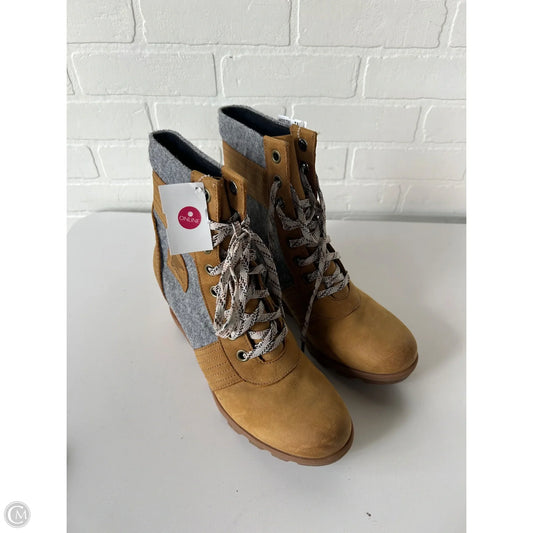 Boots Mid-calf Flats By Sorel In Gold & Tan, Size: 12