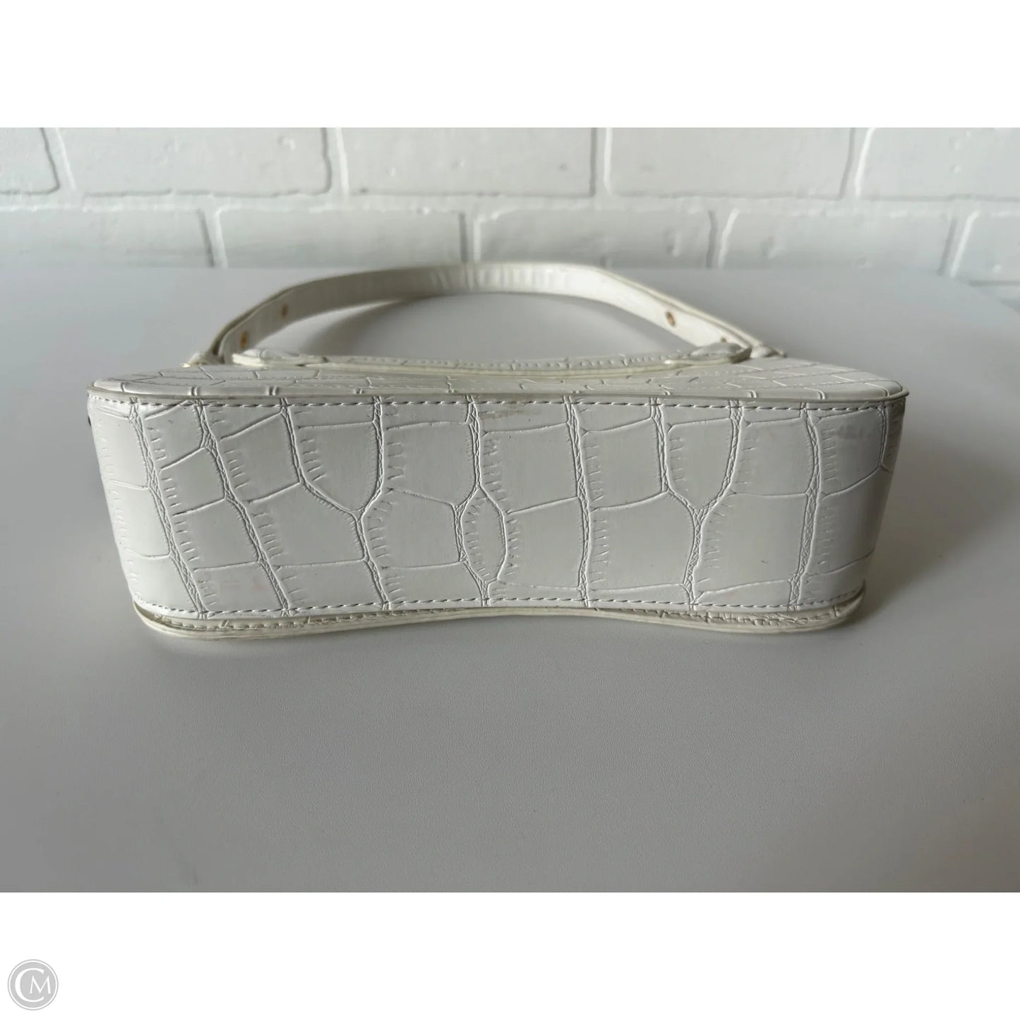 Handbag By Clothes Mentor, Size: Small