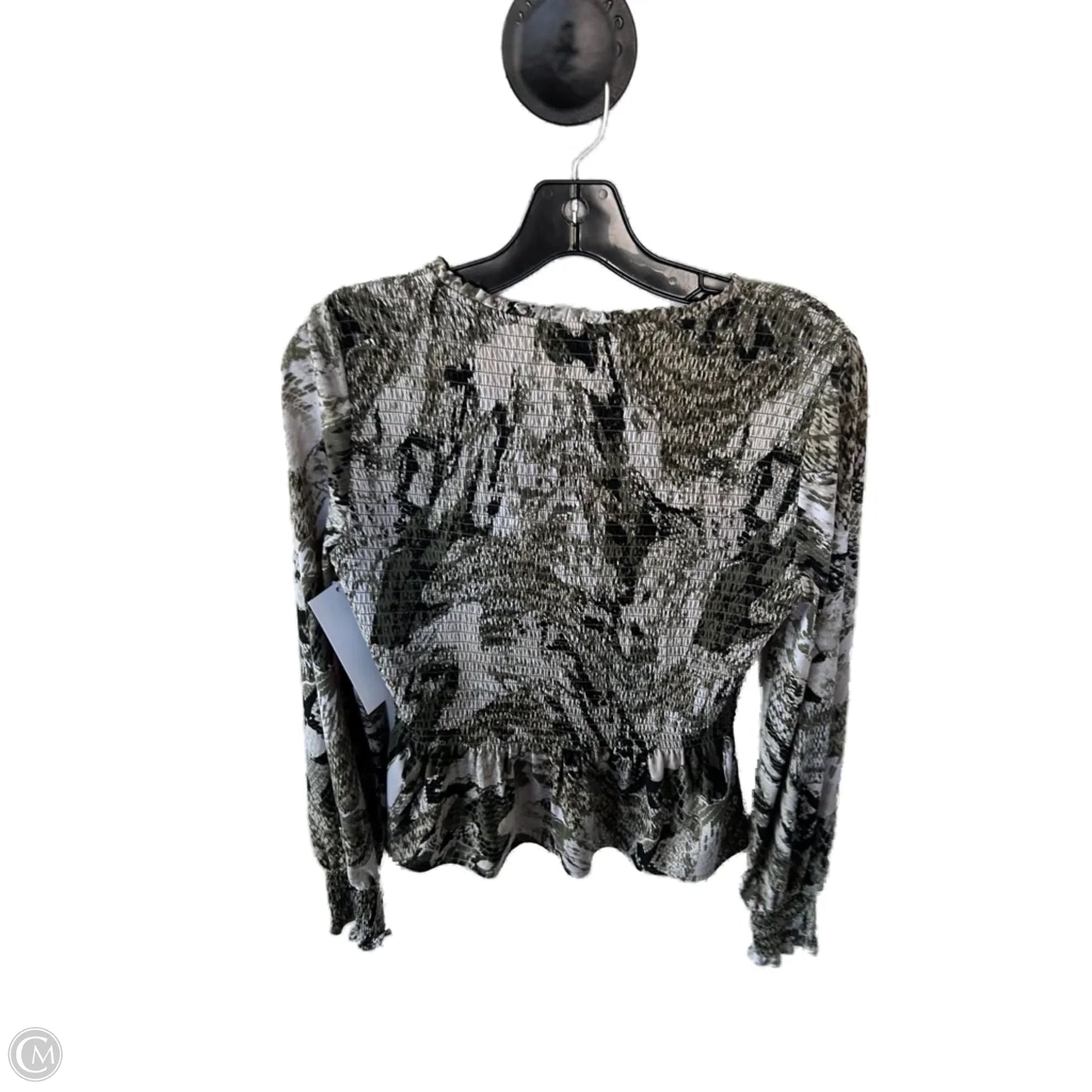 Top Long Sleeve By White House Black Market In Cream & Green, Size: Xs