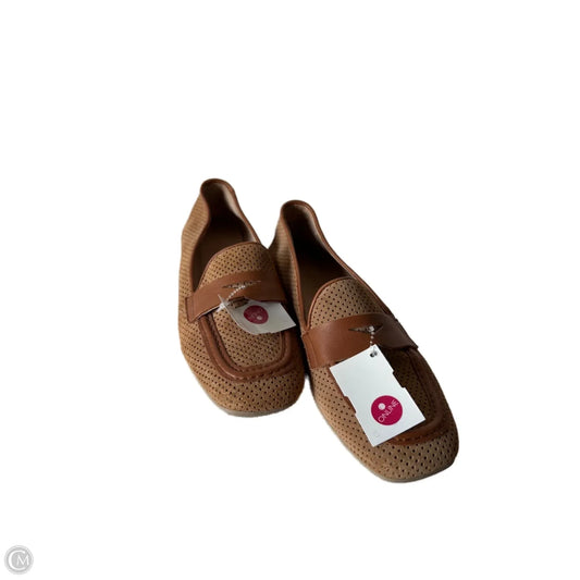 Shoes Flats By Cmb In Brown & Tan, Size: 8.5