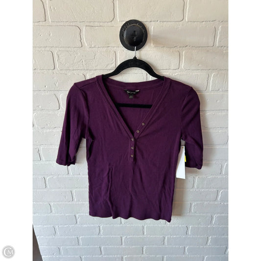 Top Short Sleeve By Banana Republic In Purple, Size: S