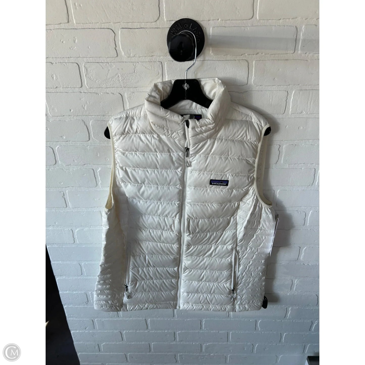 Vest Puffer & Quilted By Patagonia In White, Size: Xl