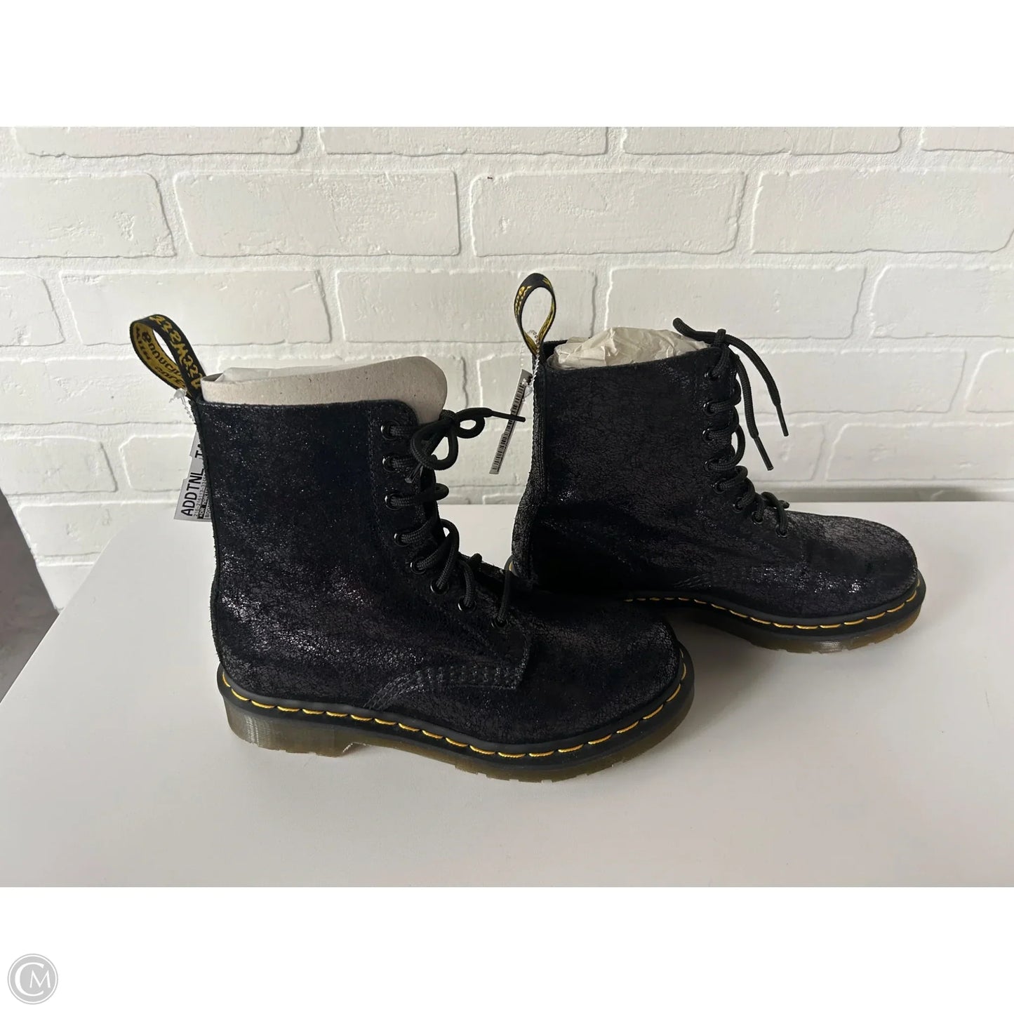 Boots Ankle Flats By Dr Martens In Black, Size: 7