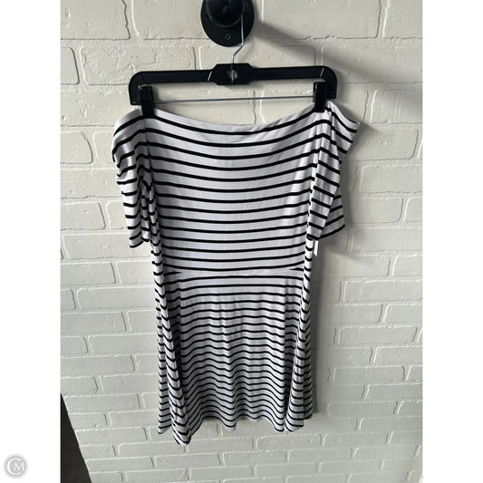 Dress Casual Short By White House Black Market In Black & White, Size: L