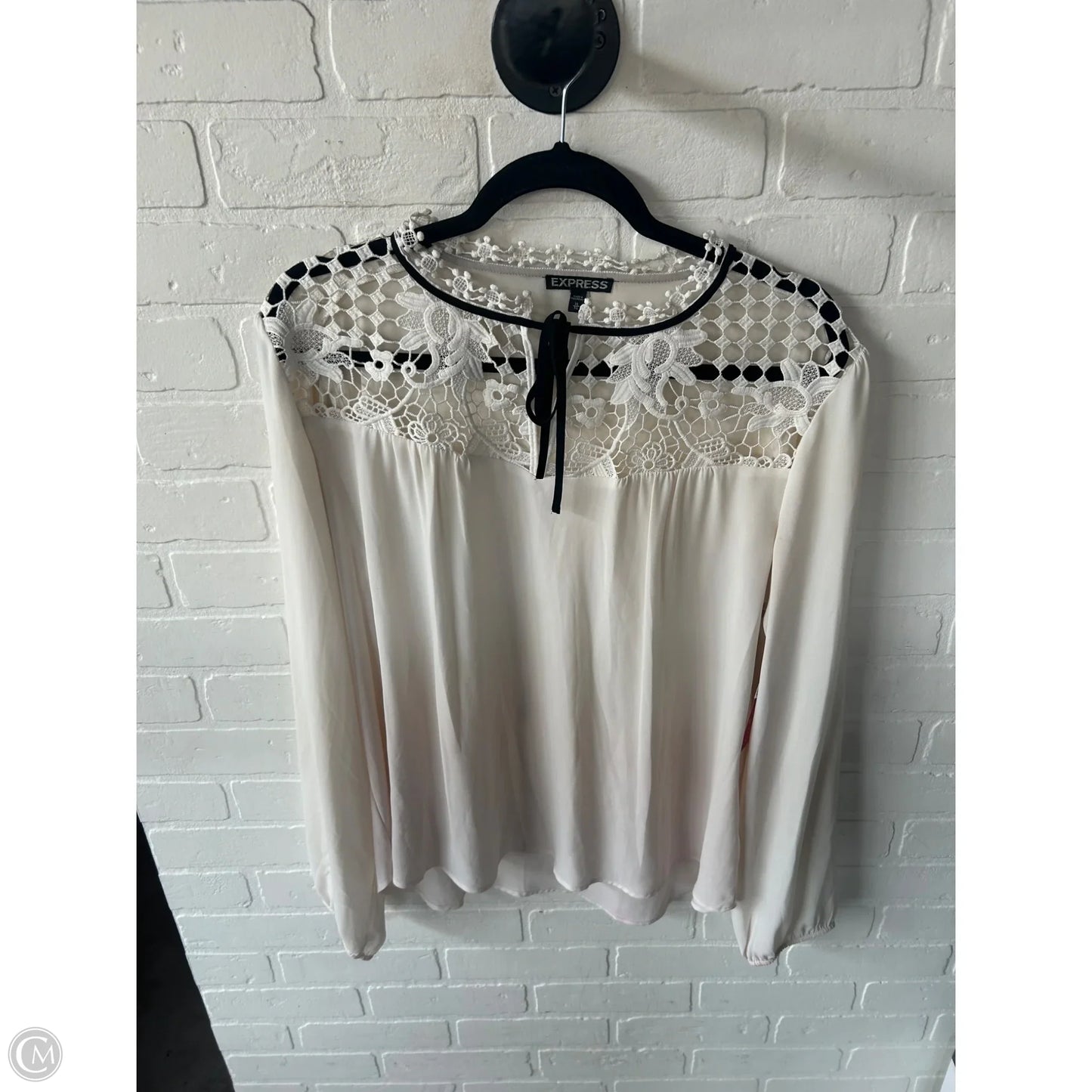 Blouse Long Sleeve By Express In Cream, Size: Xl