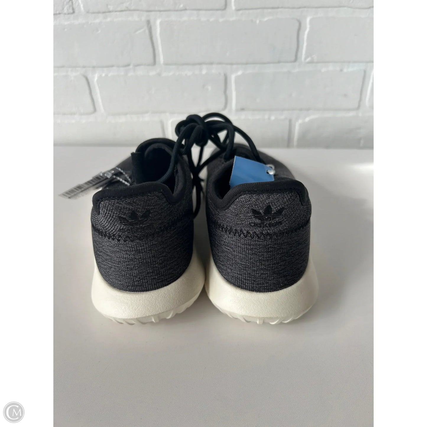 Shoes Athletic By Adidas In Grey & White, Size: 8.5