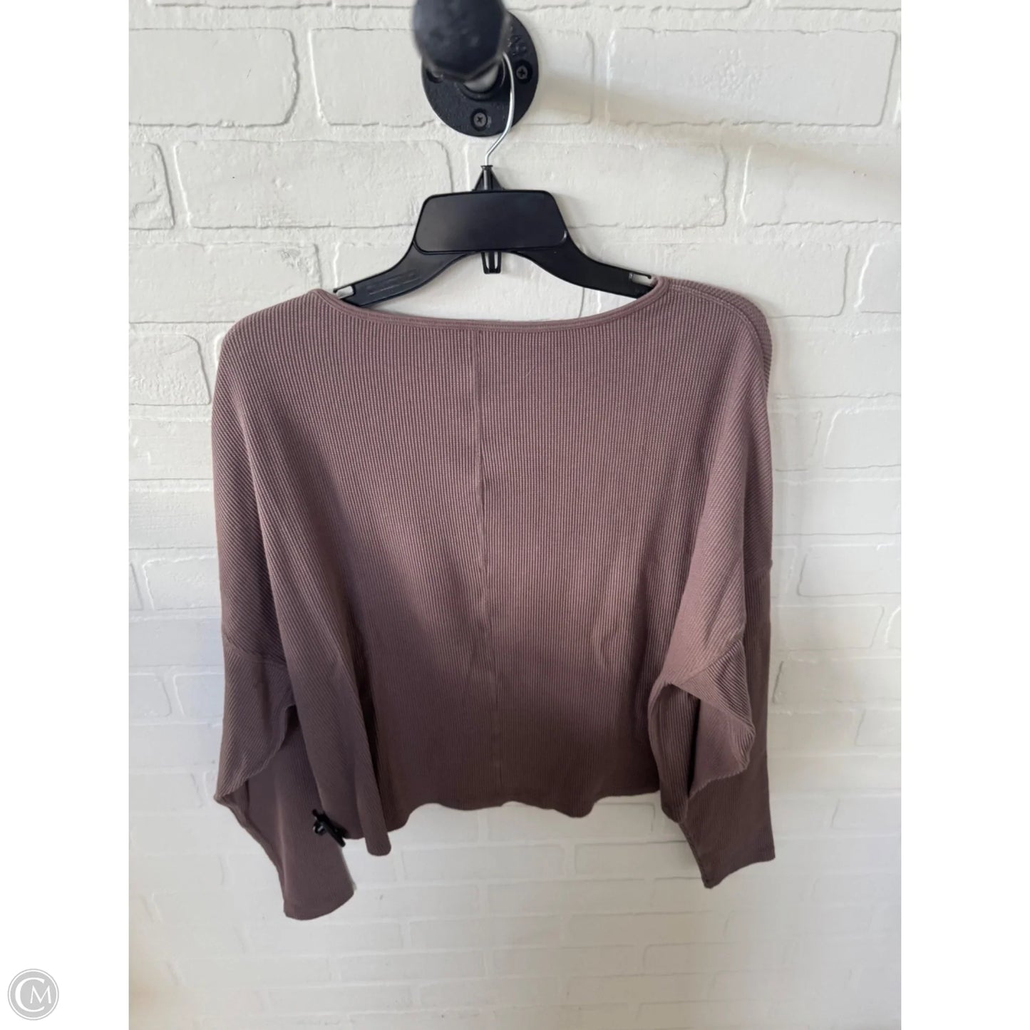 Athletic Top Long Sleeve Crewneck By Vuori In Brown, Size: Xs