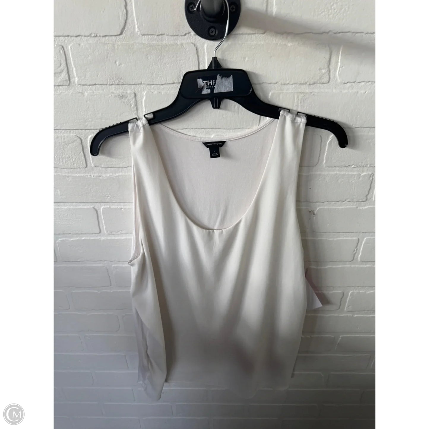Top Sleeveless By Ann Taylor In Ivory, Size: L