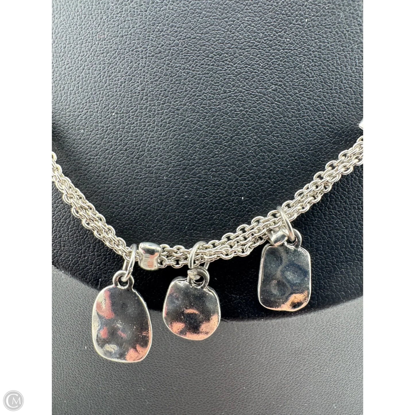 Necklace Charm By Clothes Mentor