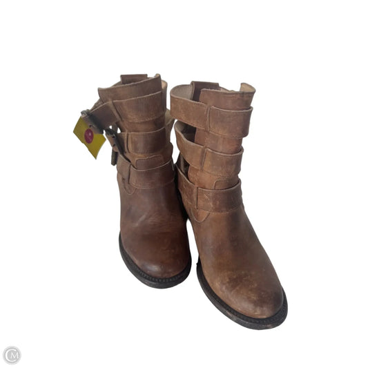 Boots Ankle Heels By Freebird In Brown, Size: 6