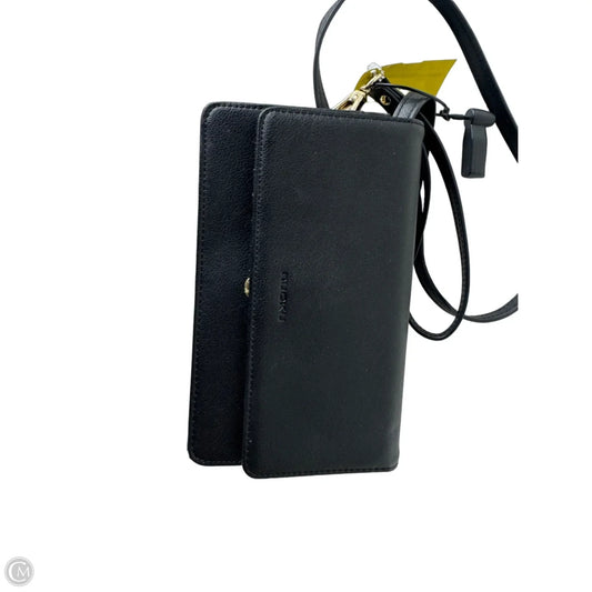 Crossbody By Clothes Mentor, Size: Medium