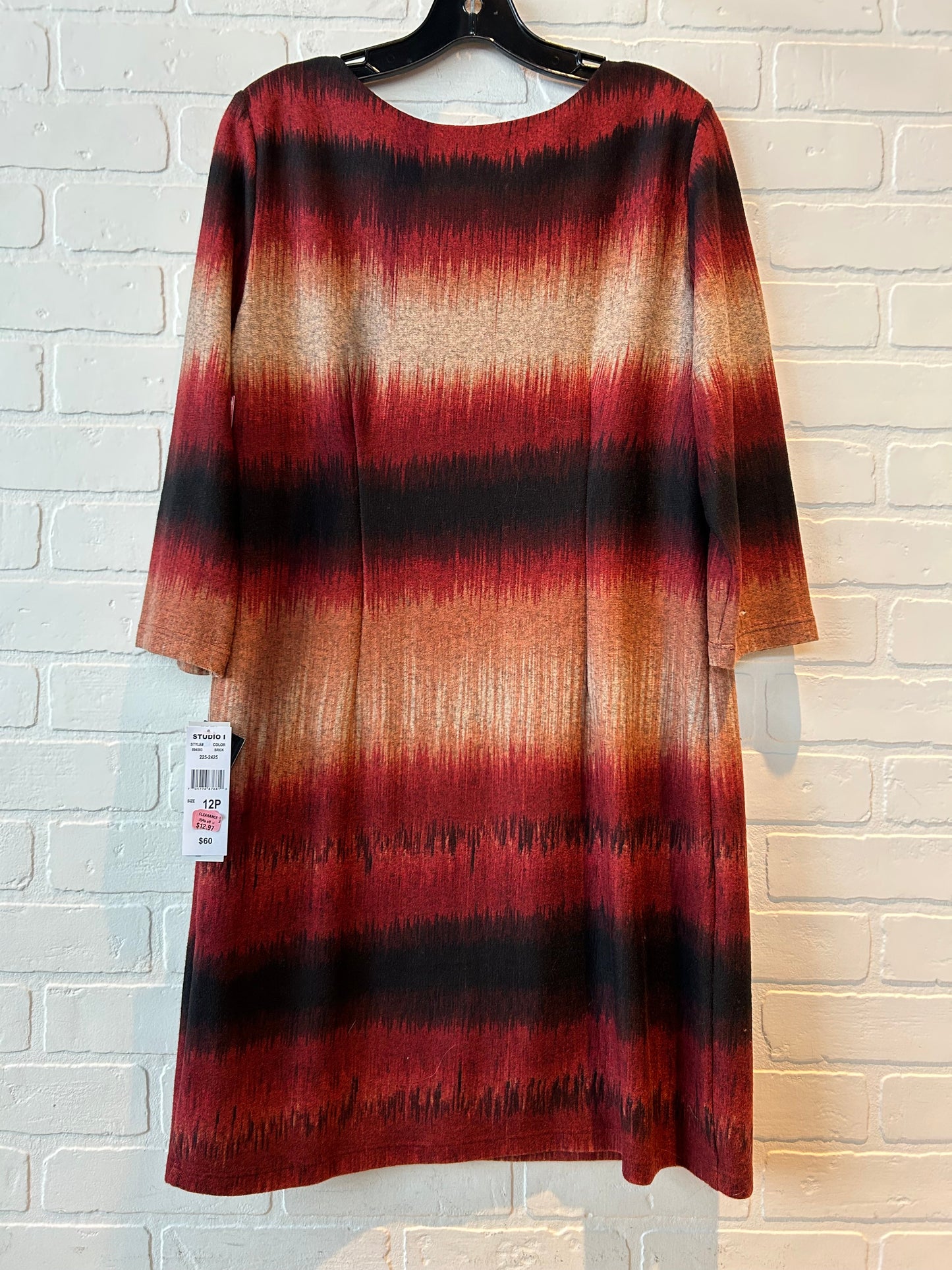 Dress Casual Short By studio one In Black & Red, Size: Lp