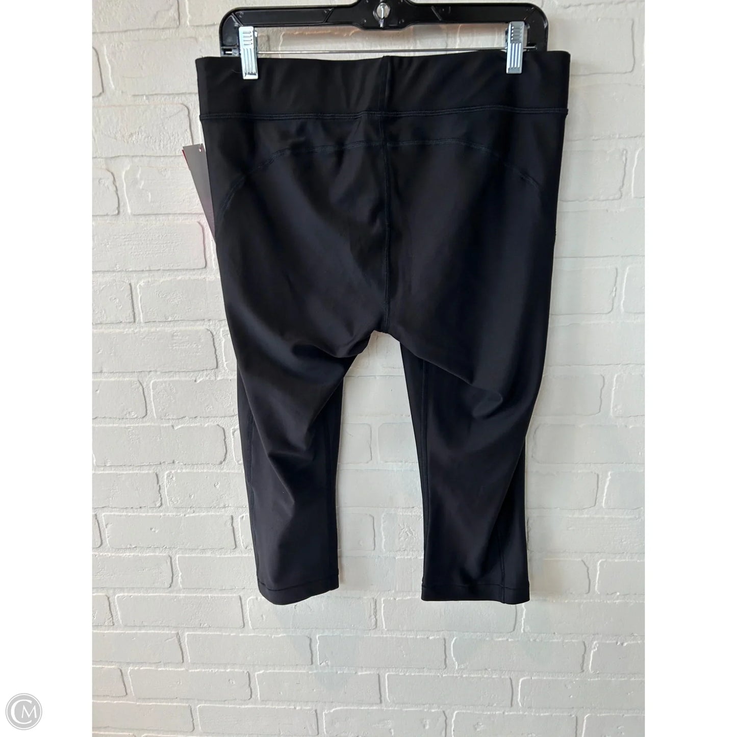 Athletic Leggings Capris By Under Armour In Black, Size: 16