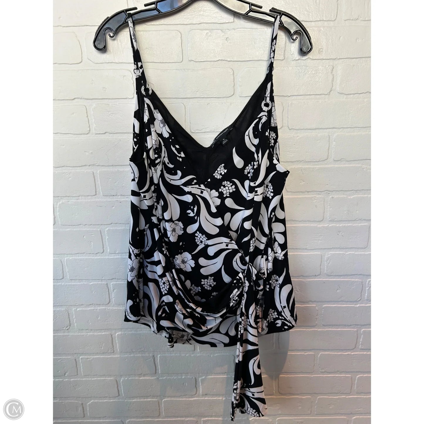 Top Sleeveless By Inc In Black & White, Size: 1x