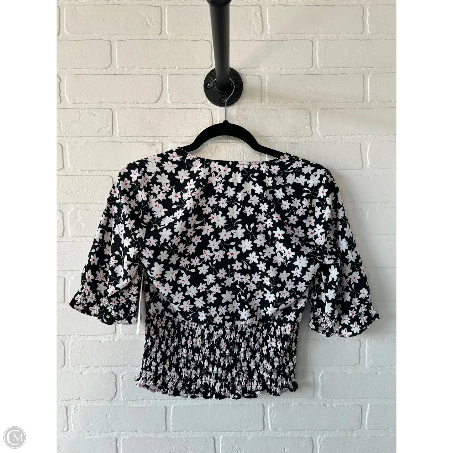 Top Short Sleeve By Leith In Black & White, Size: Xs