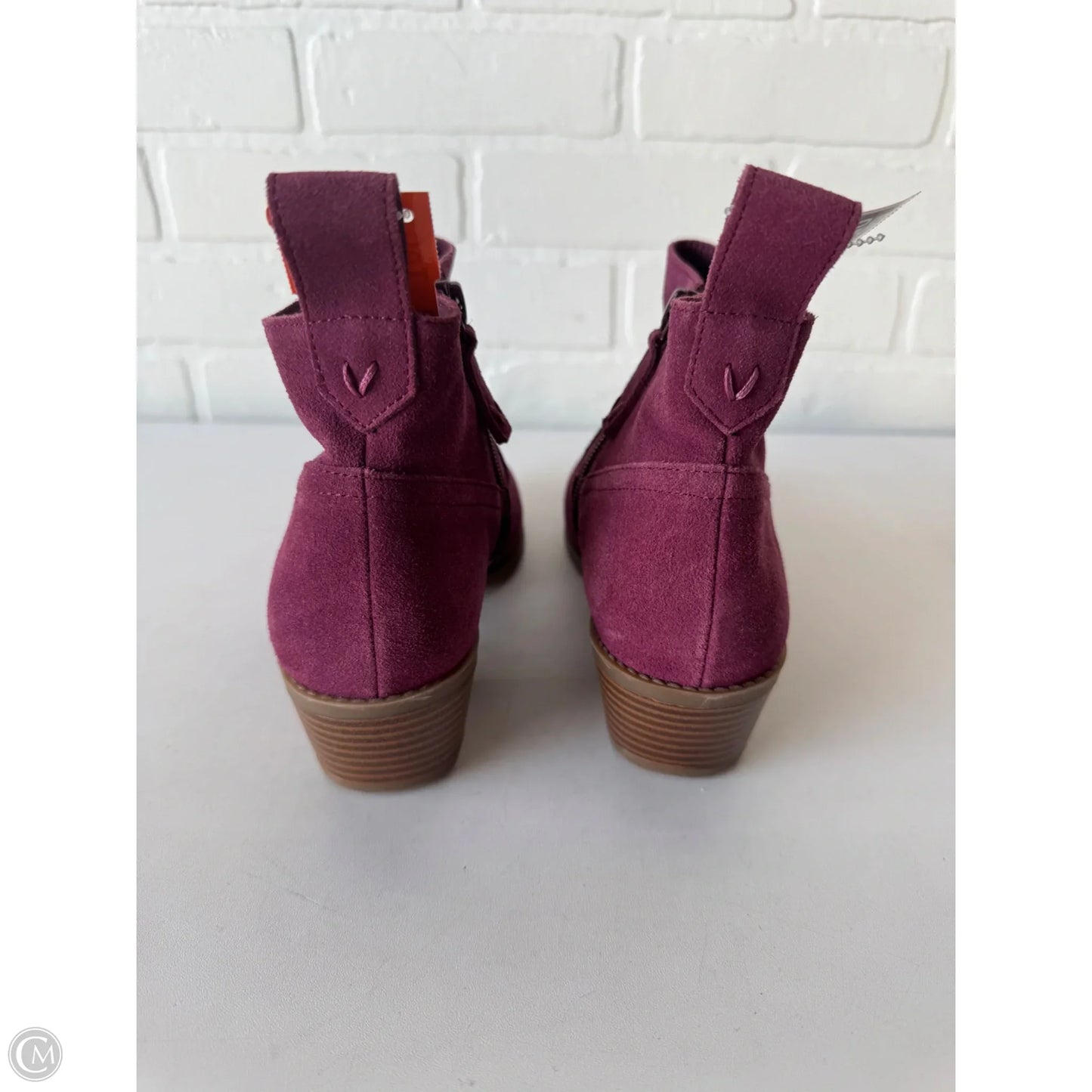 Boots Ankle Flats By Vionic In Purple, Size: 7