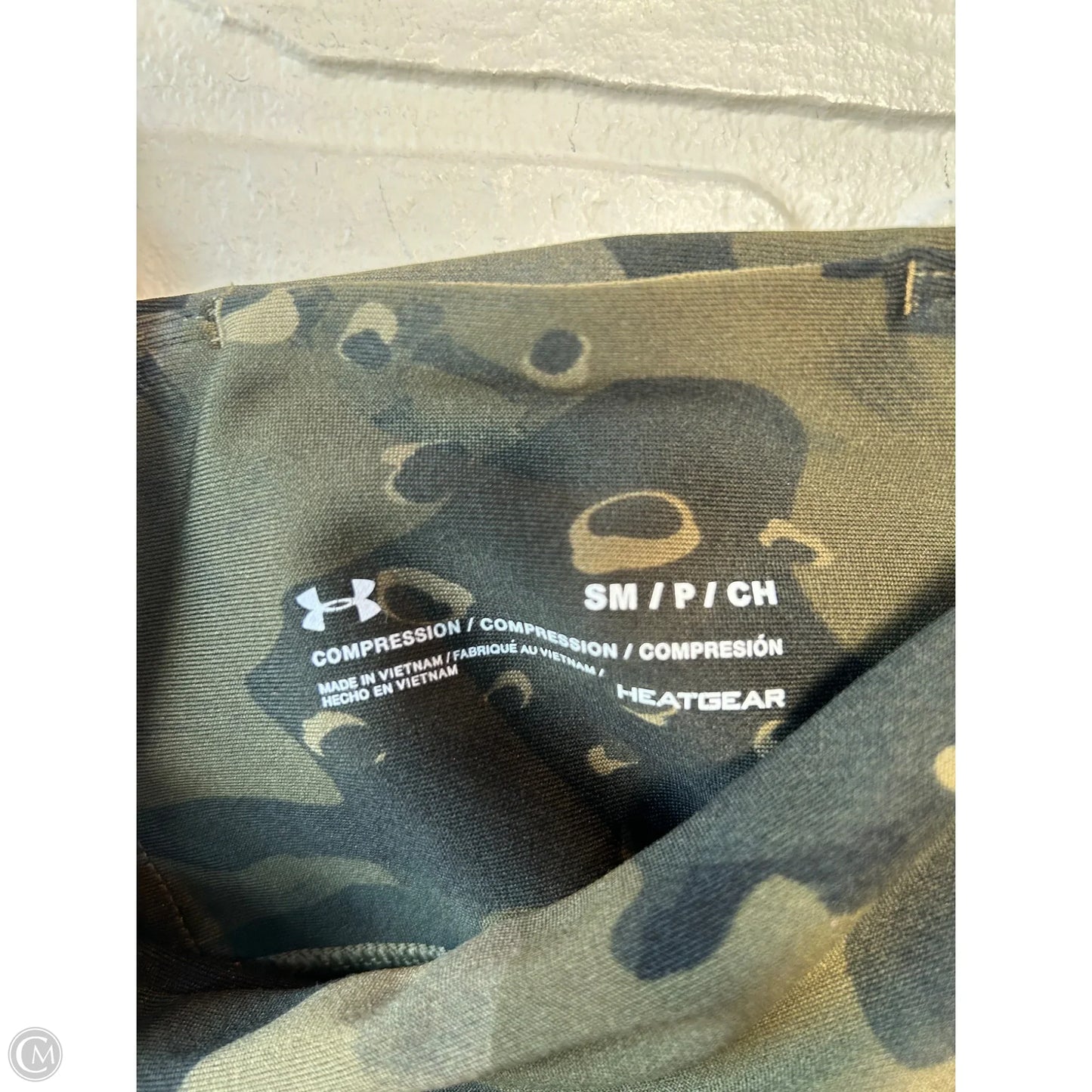 Athletic Shorts By Under Armour In Black & Green, Size: 4