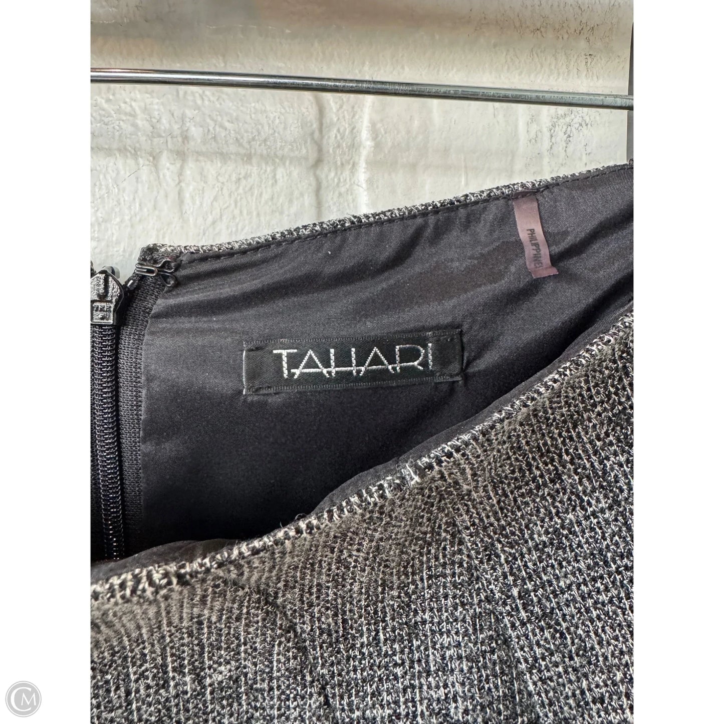 Skirt Midi By Tahari By Arthur Levine In Grey, Size: 2