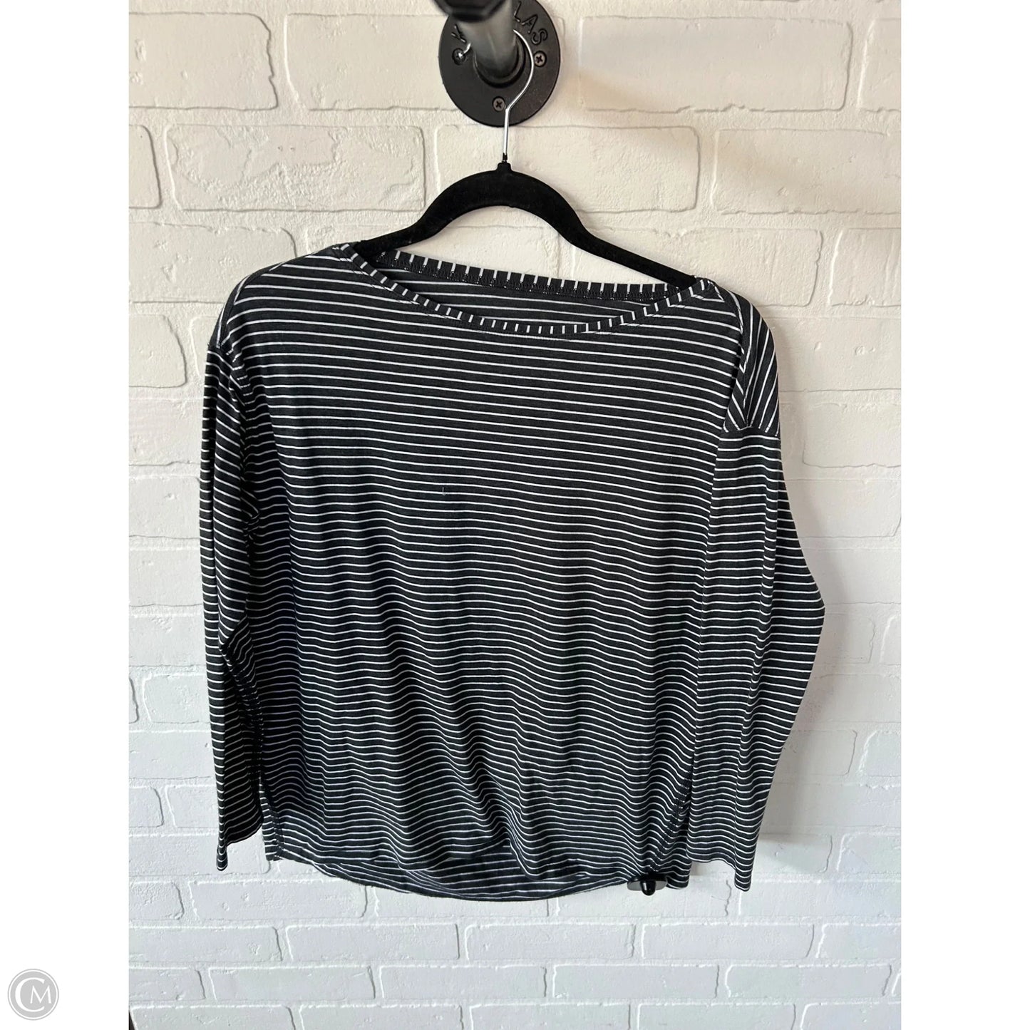 Athletic Top Long Sleeve Crewneck By Lululemon In Grey & White, Size: S