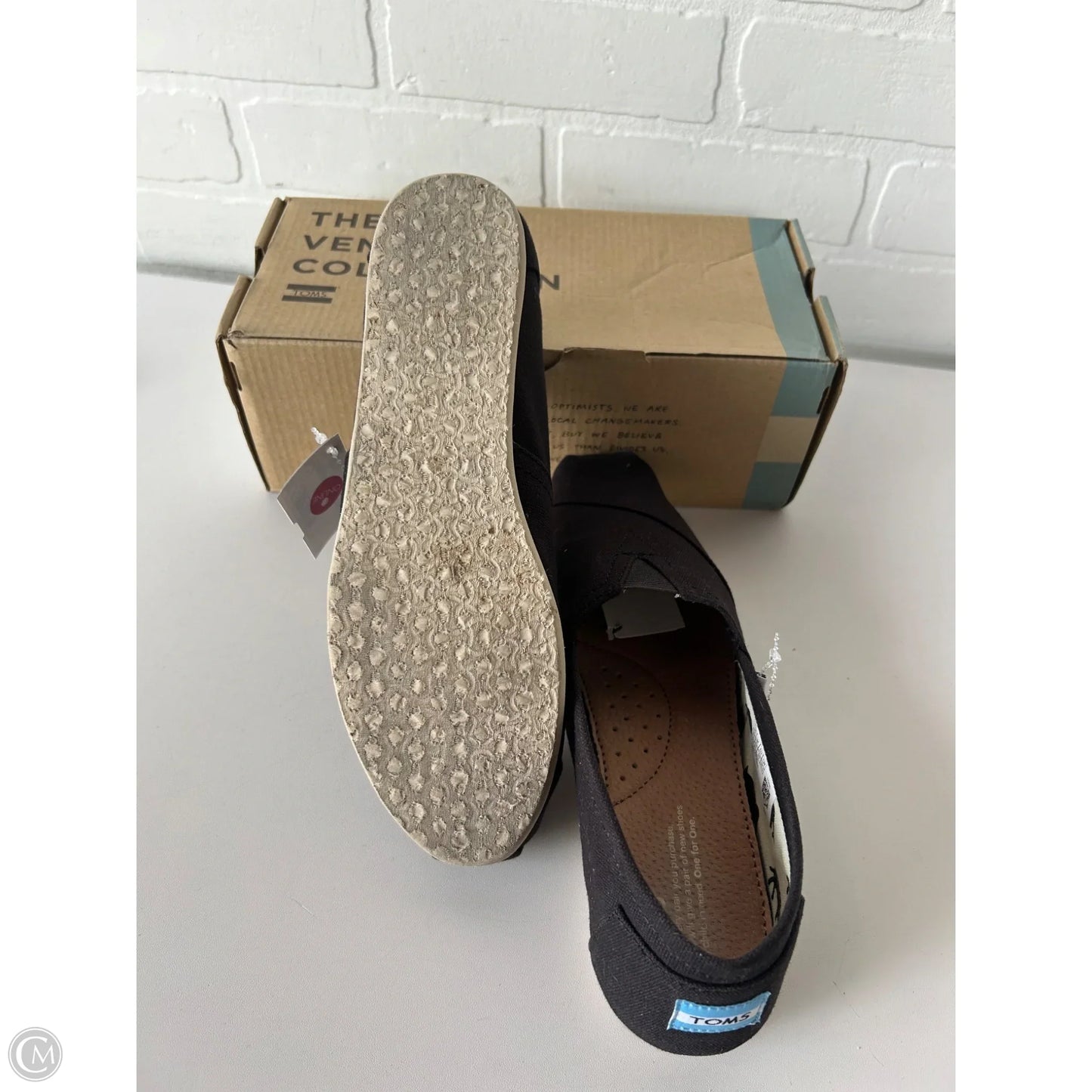 Shoes Flats By Toms In Black, Size: 8.5