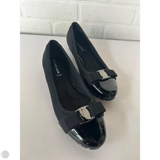 Shoes Flats By Anne Klein In Black, Size: 8