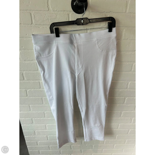 Capris By Time And Tru In White, Size: 20