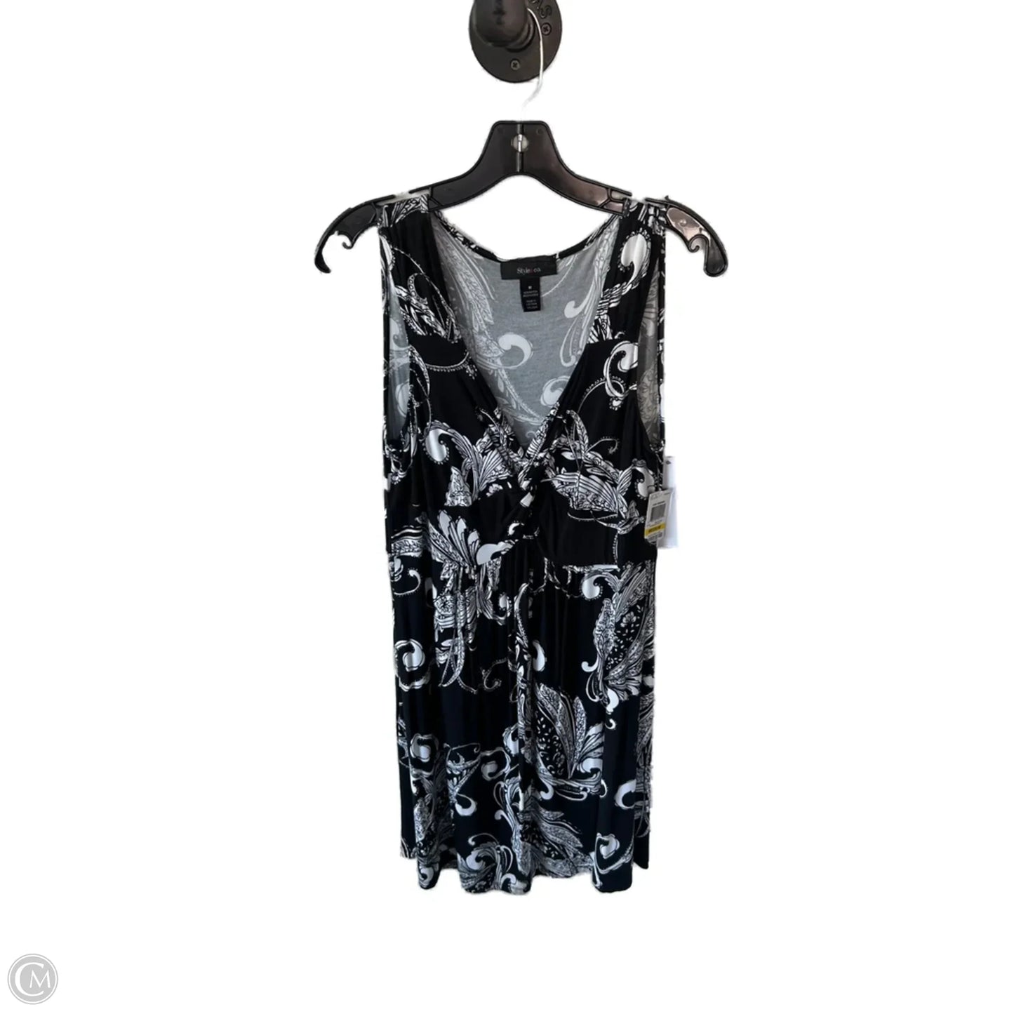 Dress Casual Short By Style And Company In Black & White, Size: M
