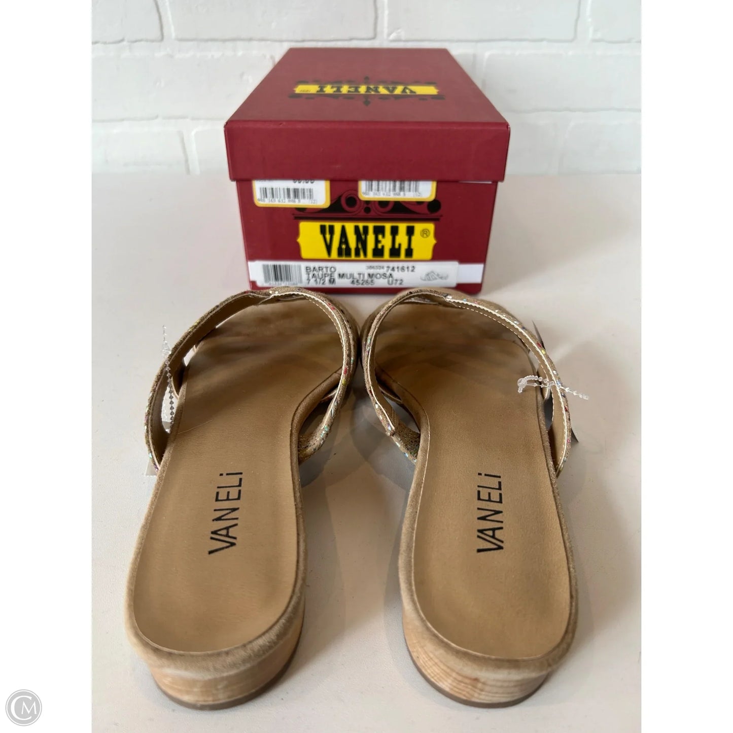 Sandals Flats By Vaneli In Tan, Size: 7.5