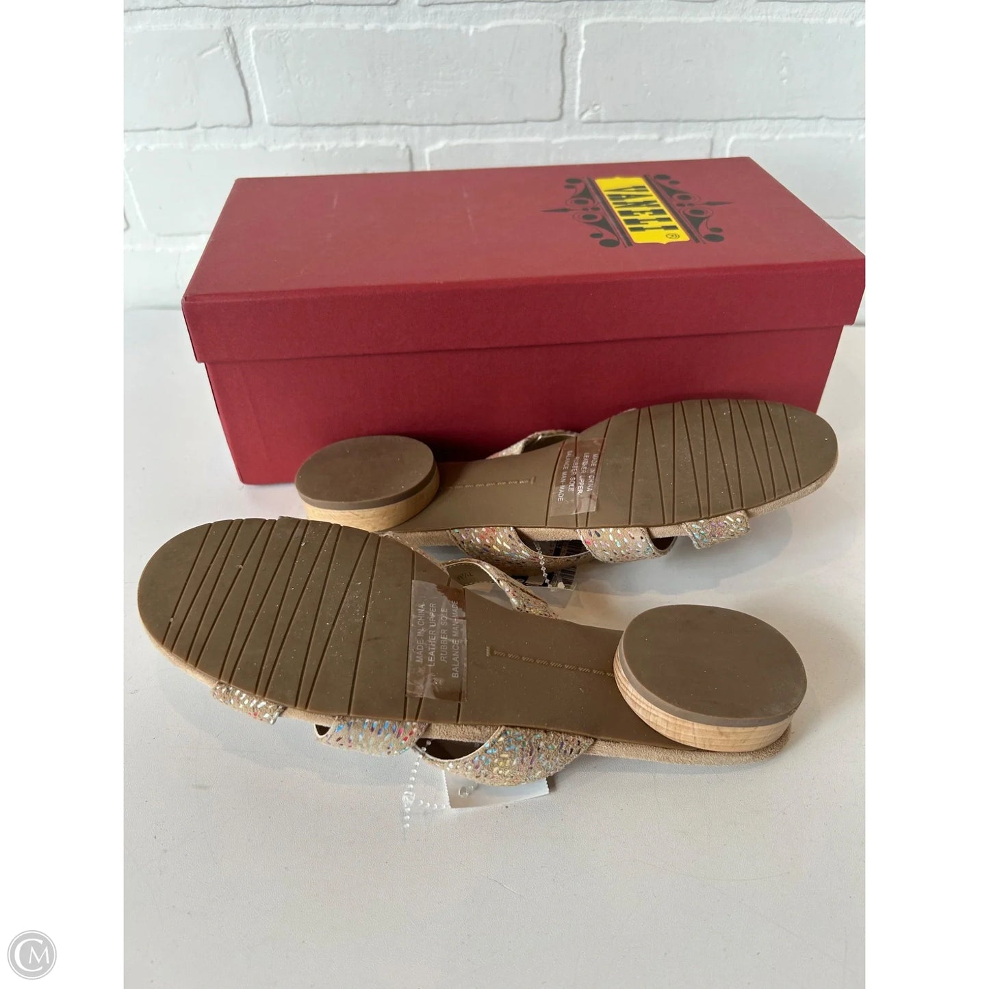 Sandals Flats By Vaneli In Tan, Size: 7.5