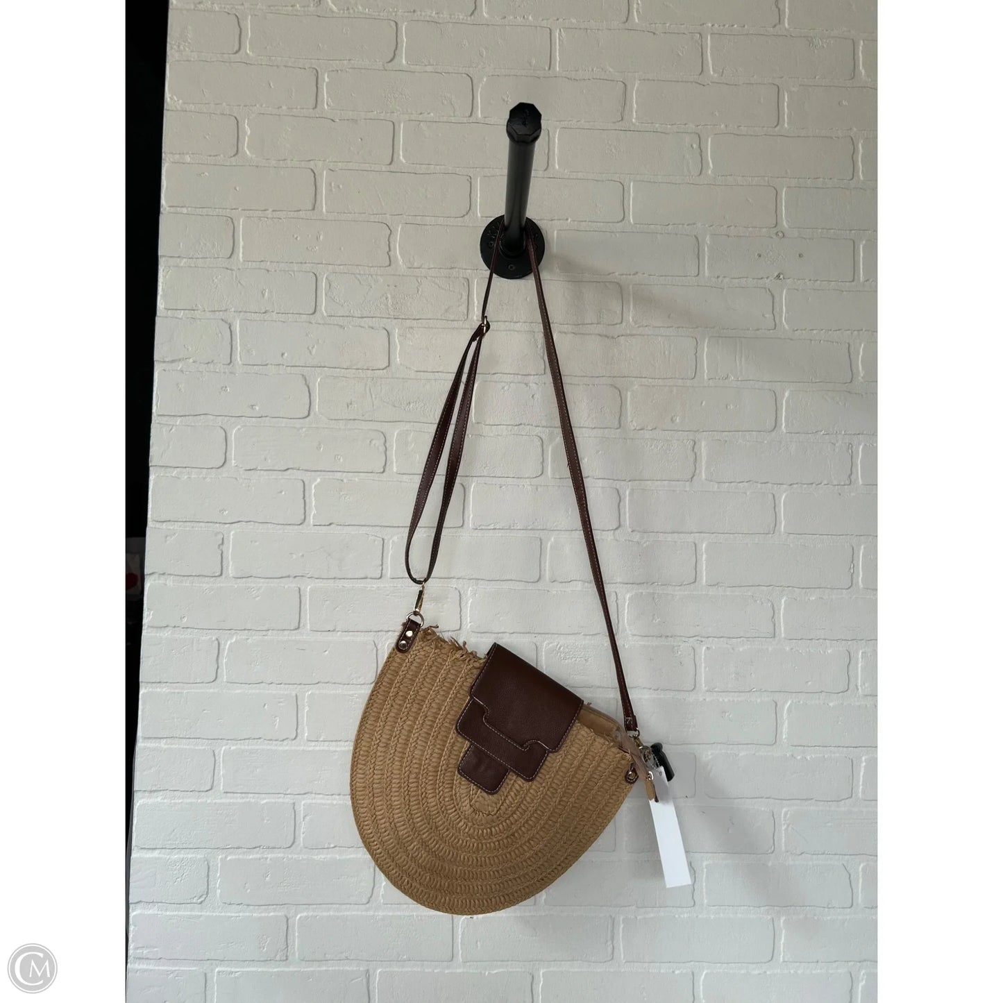 Crossbody By Clothes Mentor, Size: Medium