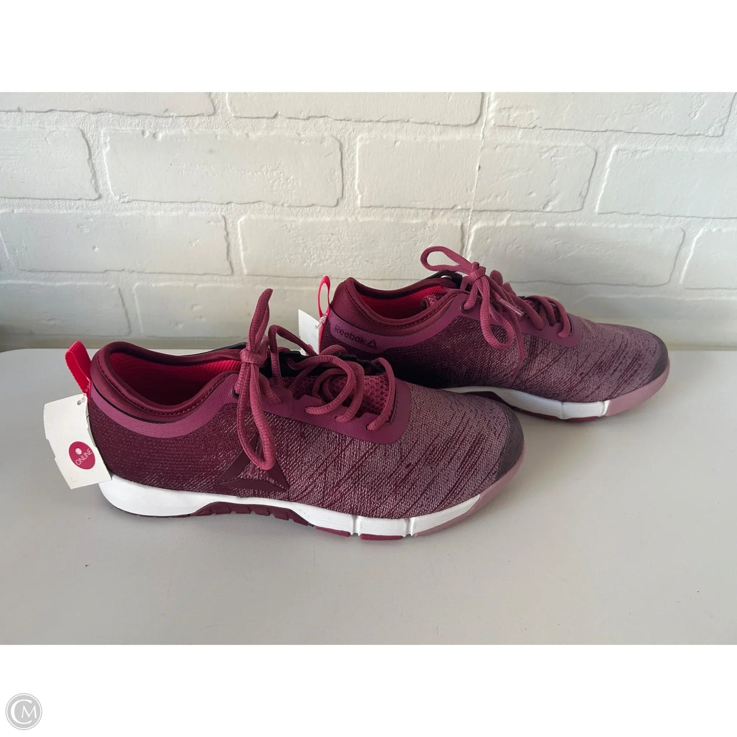 Shoes Athletic By Reebok In Red, Size: 9