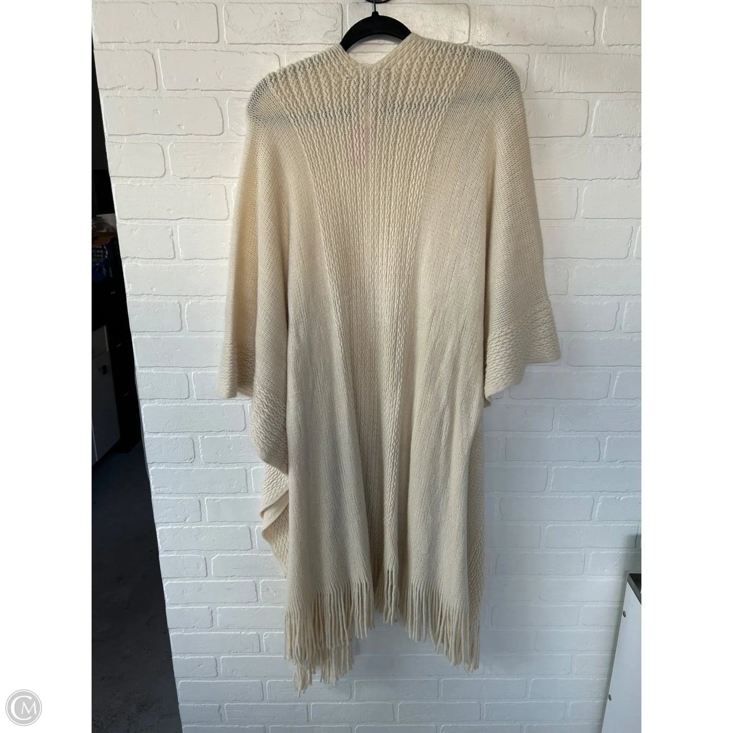 Shawl By Lulus In Cream, Size: M